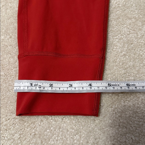 Vuori daily joggers with drawstring waist
Size L. VW323 - Picture 9 of 13